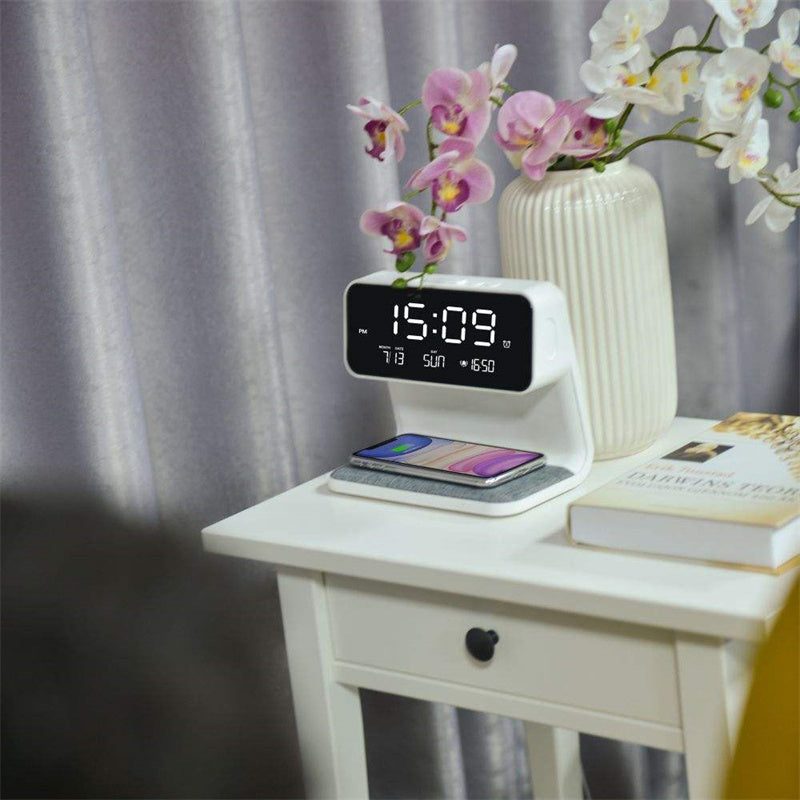 Creative 3 In 1 Bedside Lamp Wireless Charging LCD Screen Alarm Clock  Wireless Phone Charger For Iphone